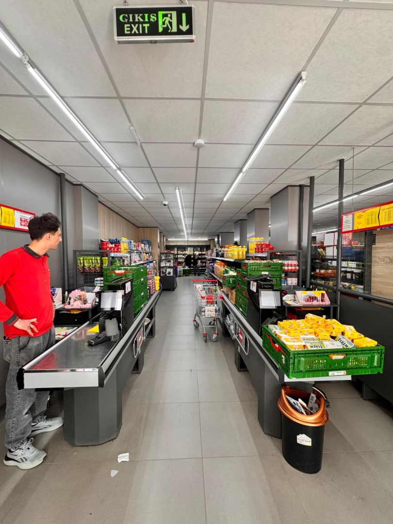 karaçalı mahallesinde kurumsal kiracılı ( BİM Market) satılık 300m2 dükkan.