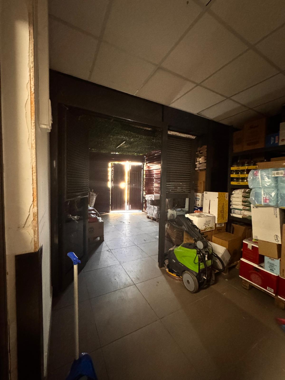 karaçalı mahallesinde kurumsal kiracılı ( BİM Market) satılık 300m2 dükkan.