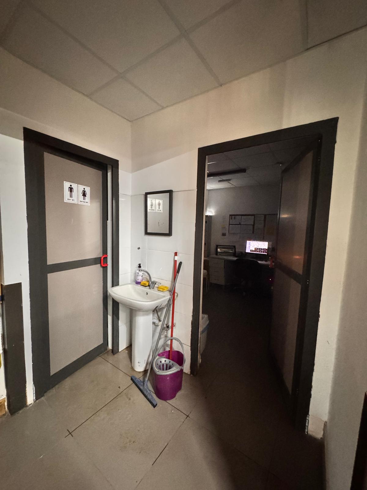 karaçalı mahallesinde kurumsal kiracılı ( BİM Market) satılık 300m2 dükkan.